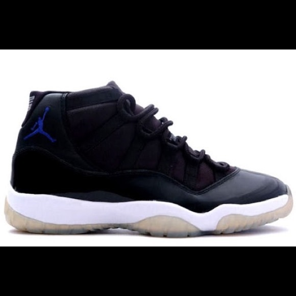 RETRO Space jam Jordan 11’s